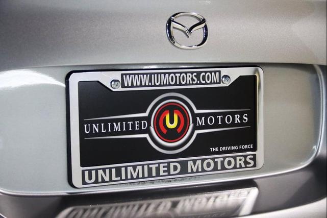 Photo of 2011 Liquid Silver Metallic Mazda MX-5 Miata