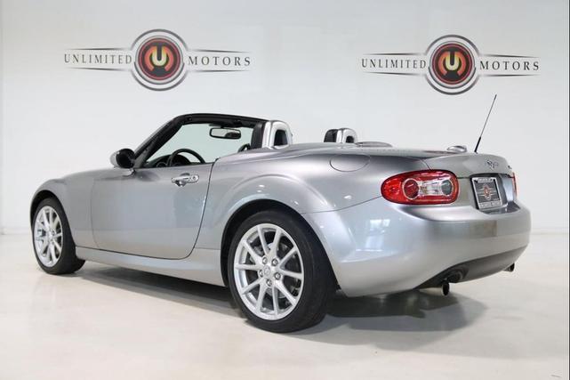 Photo of 2011 Liquid Silver Metallic Mazda MX-5 Miata