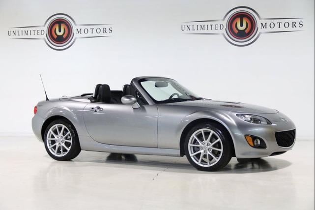 Photo of 2011 Liquid Silver Metallic Mazda MX-5 Miata