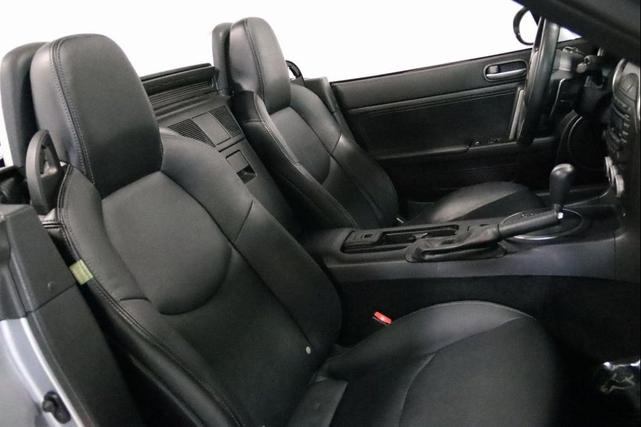 Photo of 2011 Liquid Silver Metallic Mazda MX-5 Miata