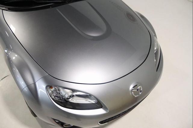 Photo of 2011 Liquid Silver Metallic Mazda MX-5 Miata