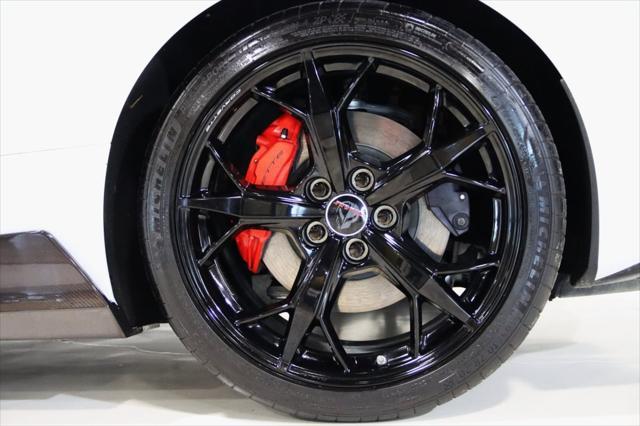 Photo of 2021 Ceramic Matrix Gray Metallic Chevrolet Corvette