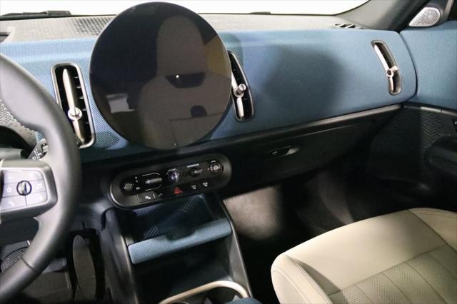 Photo of 2025 Chili Red II MINI Countryman