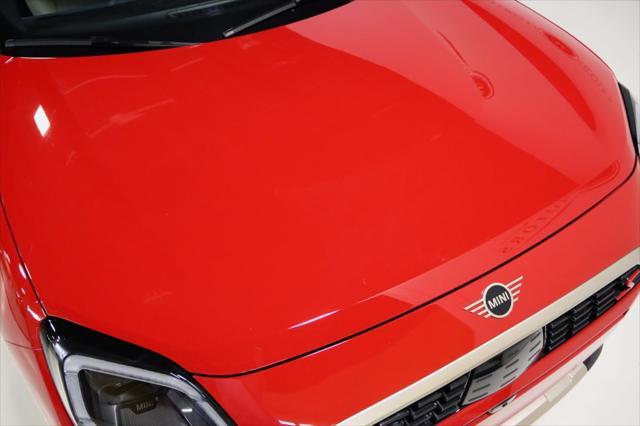 Photo of 2025 Chili Red II MINI Countryman