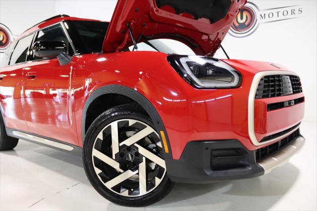 Photo of 2025 Chili Red II MINI Countryman