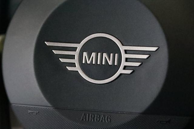 Photo of 2025 Chili Red II MINI Countryman