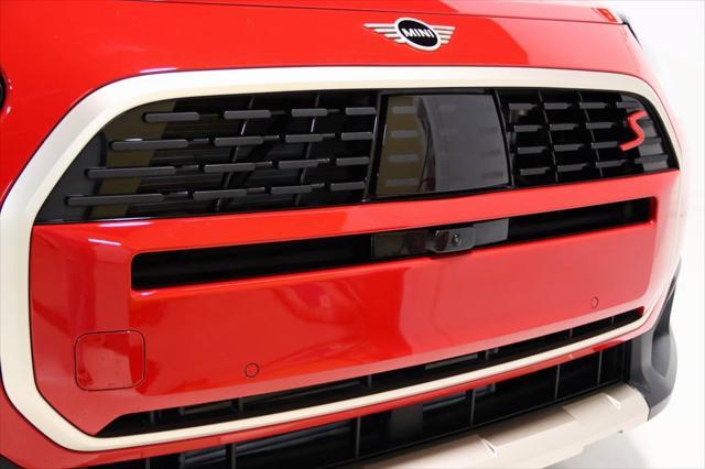 Photo of 2025 Chili Red II MINI Countryman