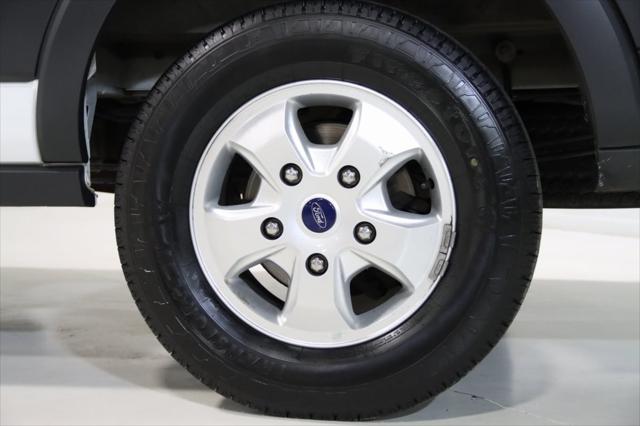 Photo of 2017 Oxford White Ford Transit-350