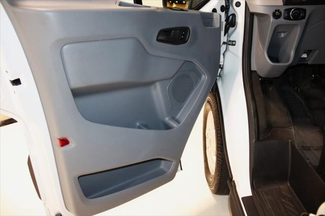 Photo of 2017 Oxford White Ford Transit-350