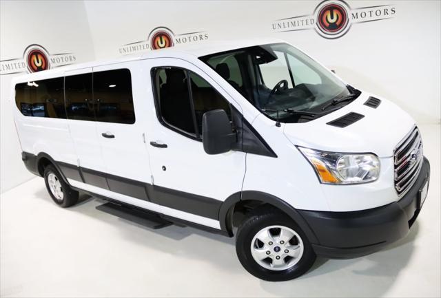 Photo of 2017 Oxford White Ford Transit-350