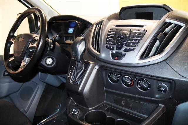 Photo of 2017 Oxford White Ford Transit-350
