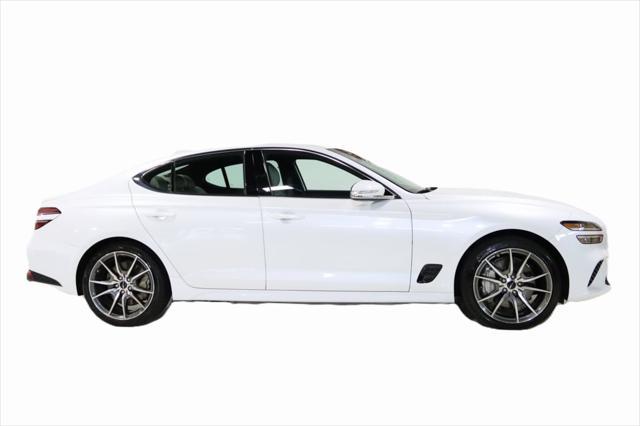 Photo of 2024 Uyuni White Genesis G70