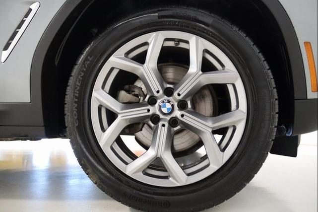 Photo of 2024 Skyscraper Grey Metallic BMW X3