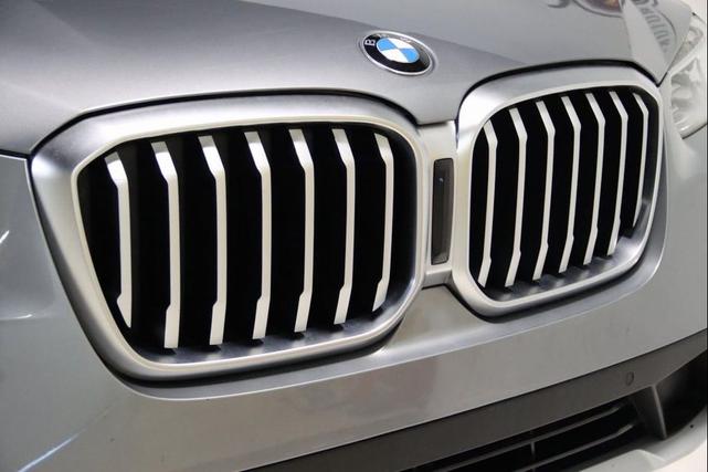 Photo of 2024 Skyscraper Grey Metallic BMW X3
