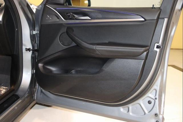 Photo of 2024 Skyscraper Grey Metallic BMW X3