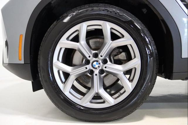 Photo of 2024 Skyscraper Grey Metallic BMW X3