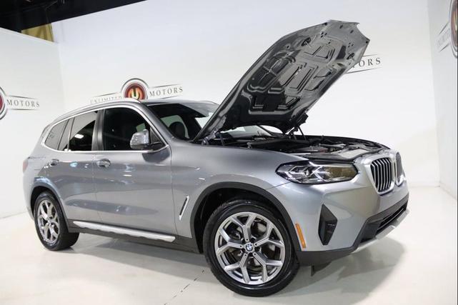 Photo of 2024 Skyscraper Grey Metallic BMW X3