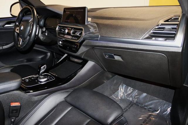 Photo of 2024 Skyscraper Grey Metallic BMW X3