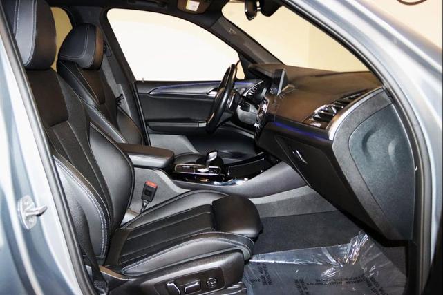 Photo of 2024 Skyscraper Grey Metallic BMW X3