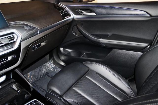 Photo of 2024 Skyscraper Grey Metallic BMW X3