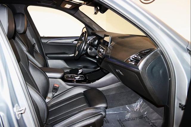 Photo of 2024 Skyscraper Grey Metallic BMW X3
