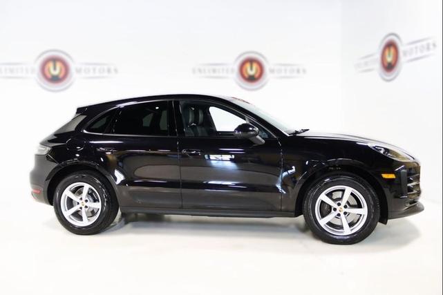 Photo of 2020 Jet Black Metallic Porsche Macan