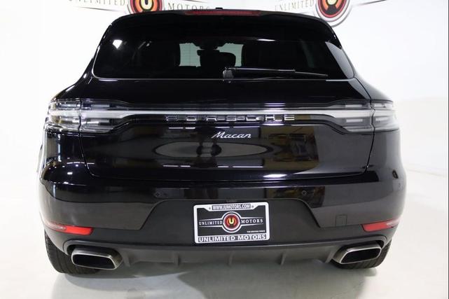 Photo of 2020 Jet Black Metallic Porsche Macan