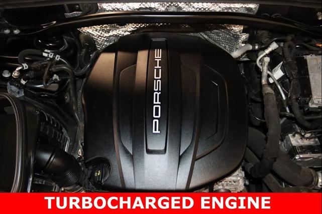 Photo of 2020 Jet Black Metallic Porsche Macan