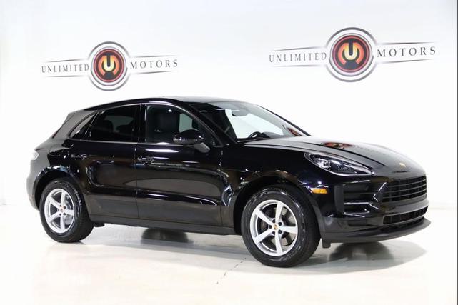 Photo of 2020 Jet Black Metallic Porsche Macan