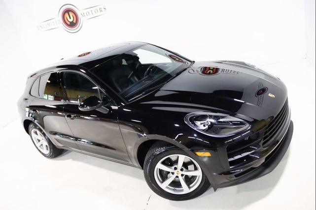 Photo of 2020 Jet Black Metallic Porsche Macan