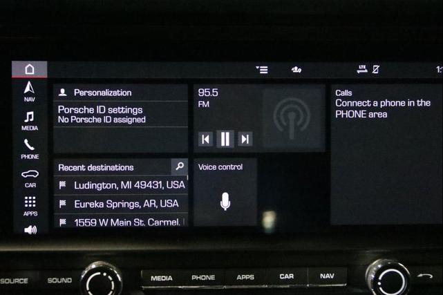 Photo of 2020 Jet Black Metallic Porsche Macan