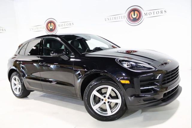 Photo of 2020 Jet Black Metallic Porsche Macan