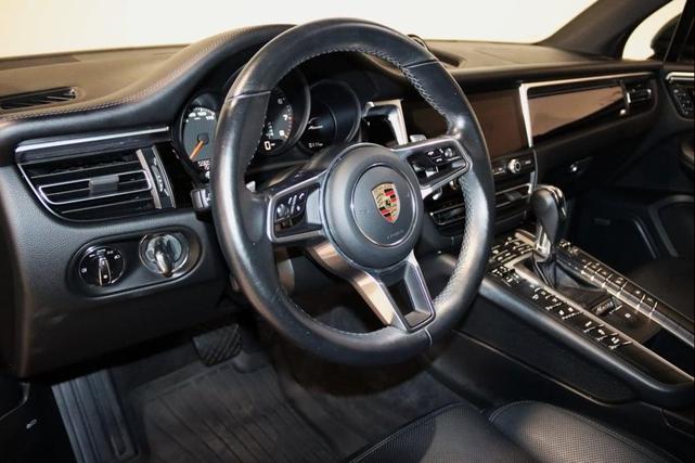 Photo of 2020 Jet Black Metallic Porsche Macan