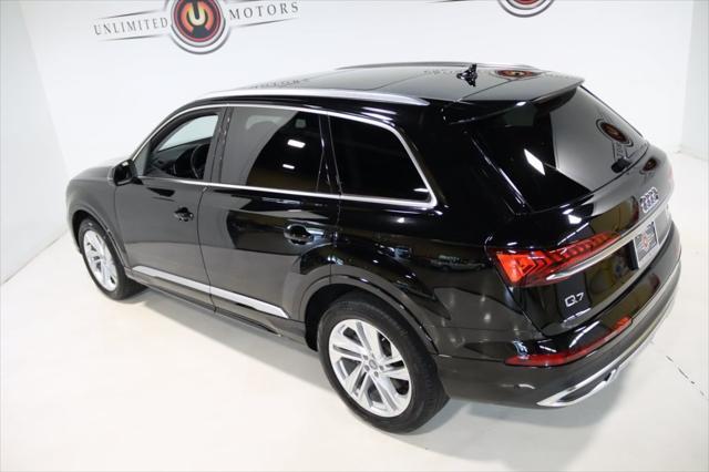 Photo of 2020 Night Black Audi Q7