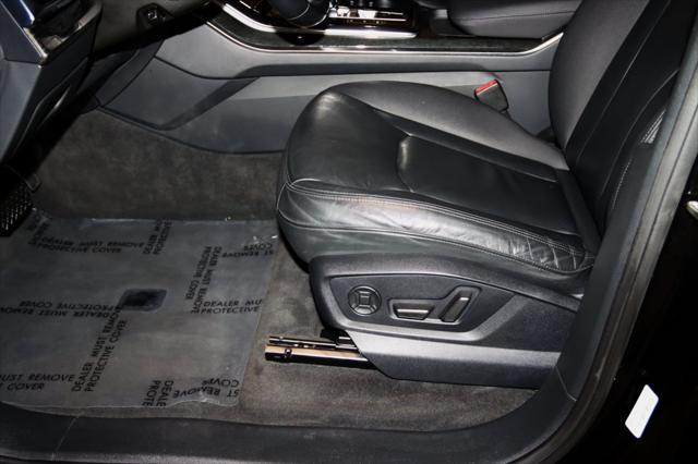 Photo of 2020 Night Black Audi Q7
