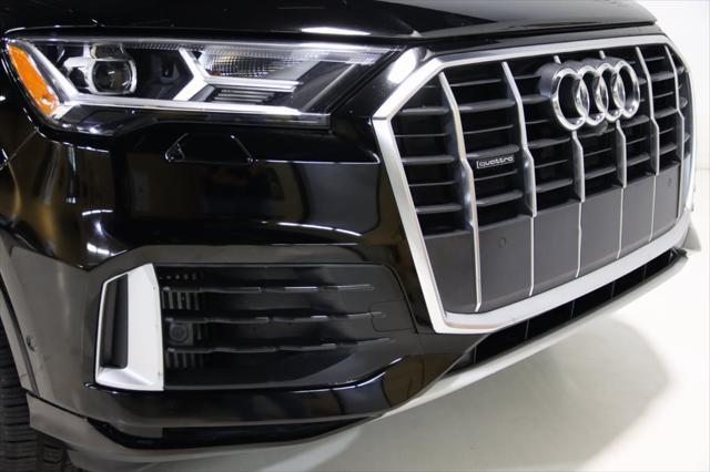 Photo of 2020 Night Black Audi Q7