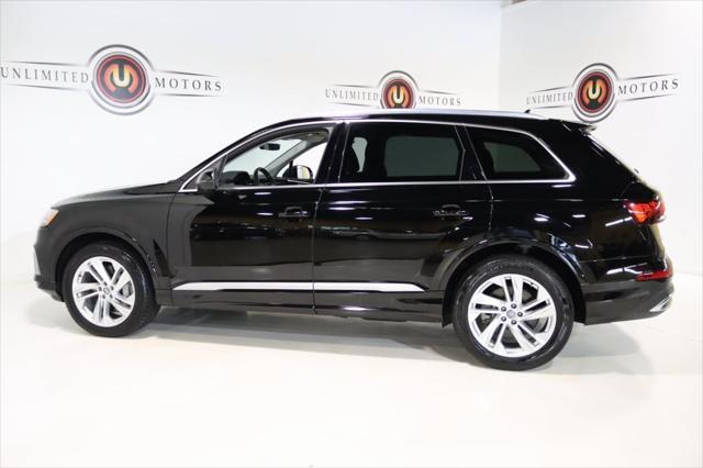 Photo of 2020 Night Black Audi Q7