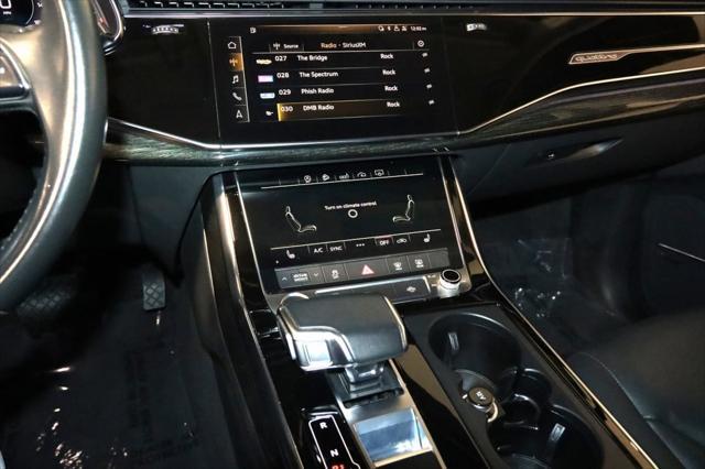 Photo of 2020 Night Black Audi Q7