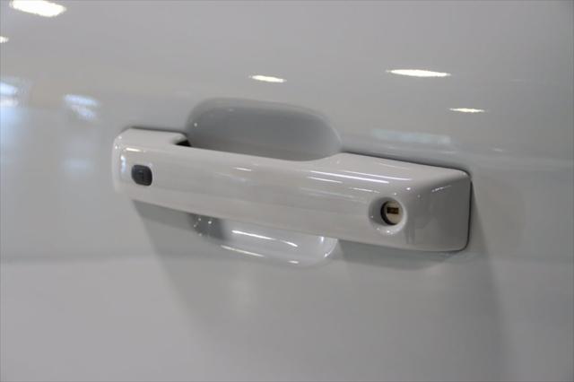 Photo of 2023 Avalanche Ford F-150 Lightning