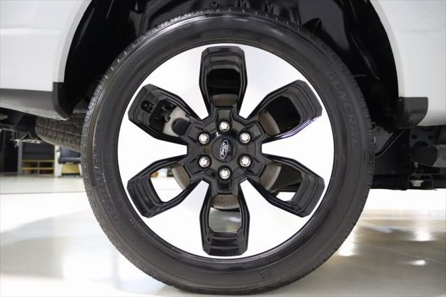 Photo of 2023 Avalanche Ford F-150 Lightning