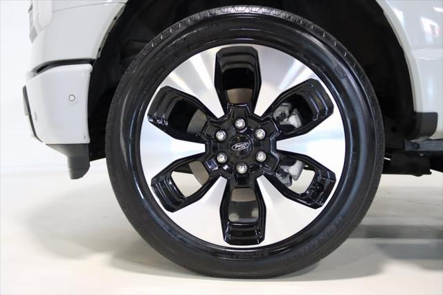 Photo of 2023 Avalanche Ford F-150 Lightning