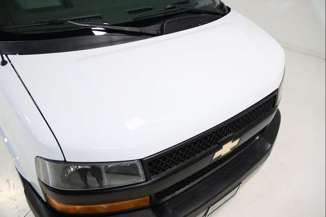 Photo of 2019 Summit White Chevrolet Express 2500