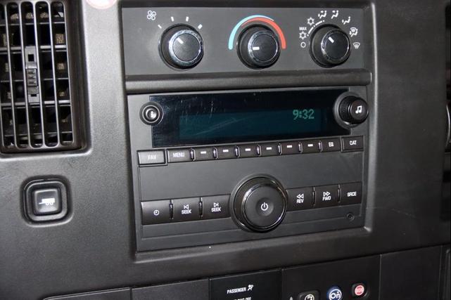 Photo of 2019 Summit White Chevrolet Express 2500
