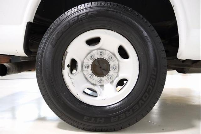 Photo of 2019 Summit White Chevrolet Express 2500