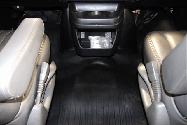 Photo of 2019 Summit White Chevrolet Express 2500
