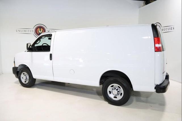 Photo of 2019 Summit White Chevrolet Express 2500