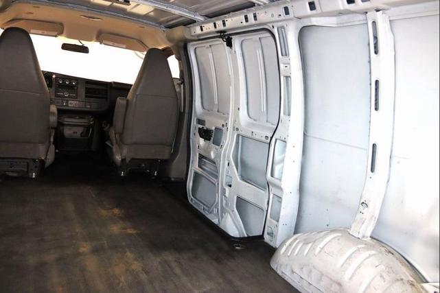 Photo of 2019 Summit White Chevrolet Express 2500