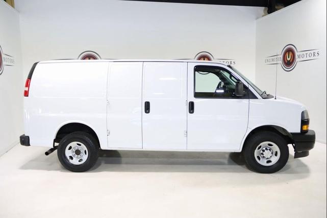 Photo of 2019 Summit White Chevrolet Express 2500