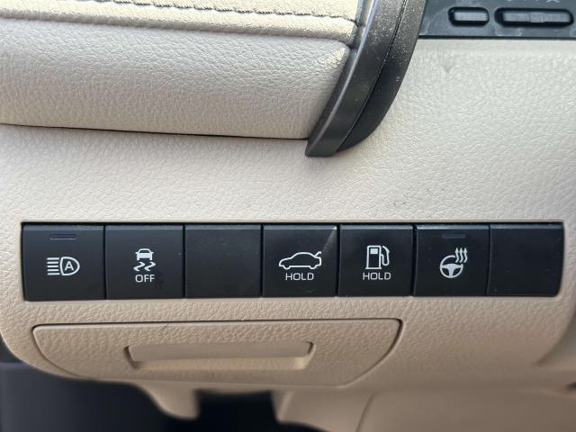 Photo of 2021 Predawn Gray Mica Toyota Camry