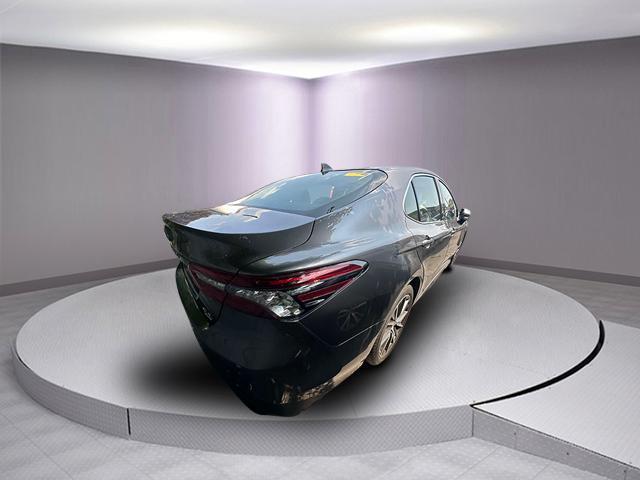 Photo of 2021 Predawn Gray Mica Toyota Camry